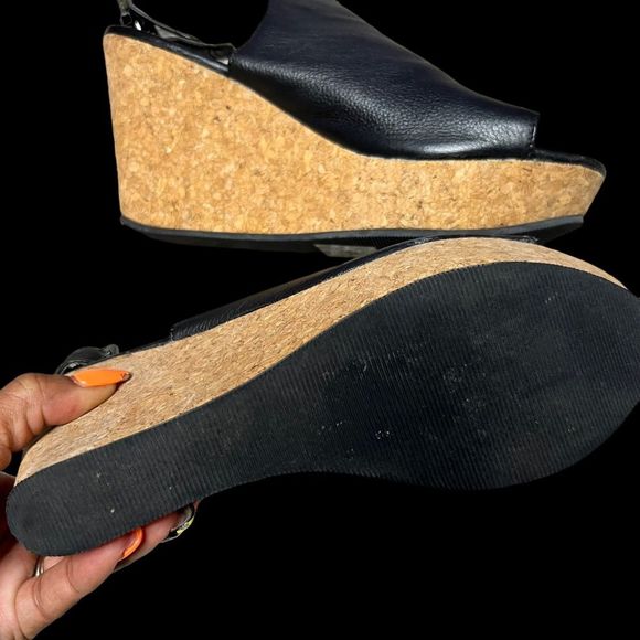 Kenneth Cole Black Leather Cork Wedges - Picture 4 of 5
